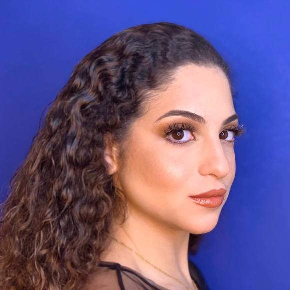 Meet your Posher, Lina - Picture 1 of 1